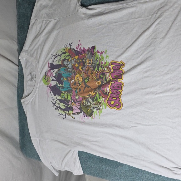 Scooby-Doo White Graphic Tee - Picture 1 of 4